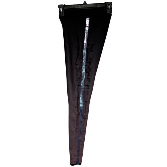 Ultracor Ultra High Silk Slash Legging in Black Lilac Gradient Ombré - Picture 4 of 10